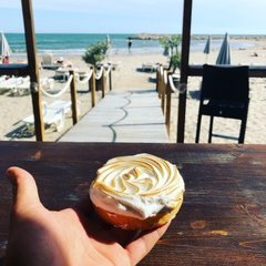 UN petit creux UN petit creux